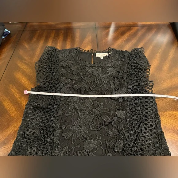 Ted Baker Zania Lace Tee size 0 like new - Picture 6 of 14